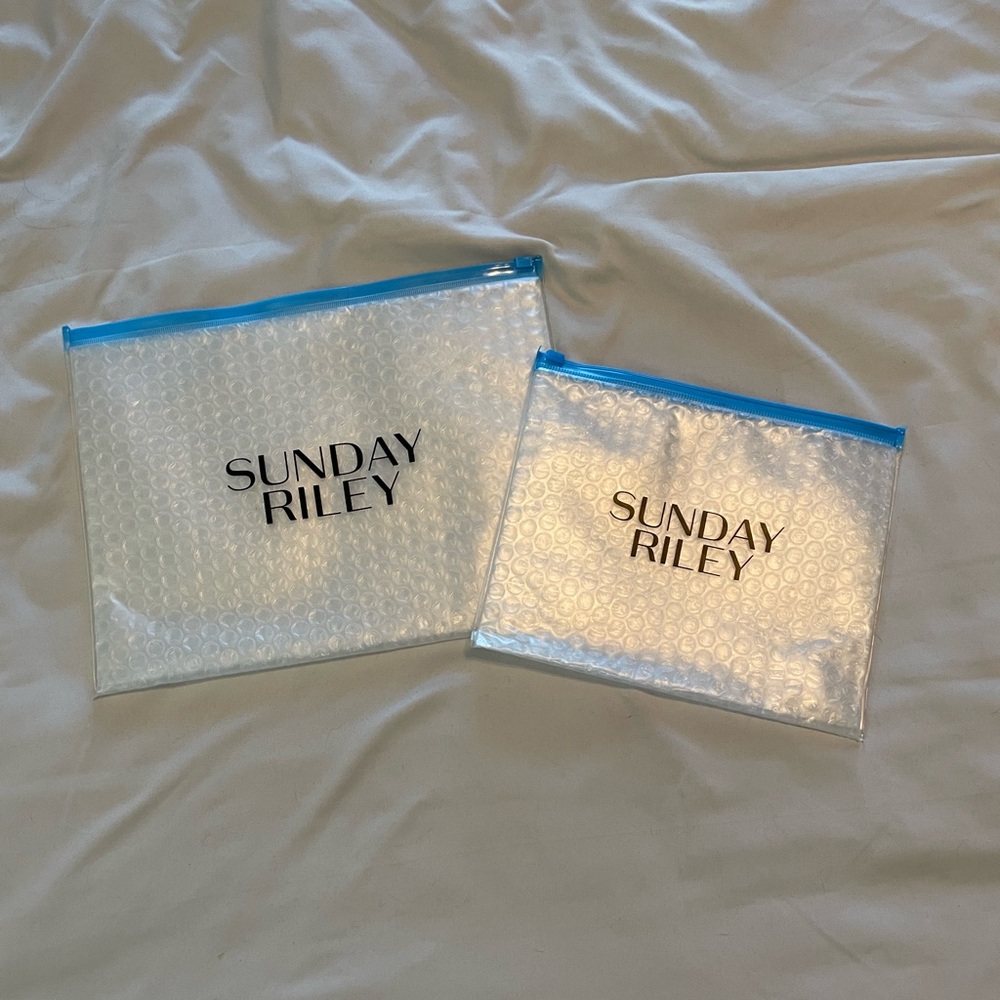 NEW✨Set of 2 SUNDAY RILEY Bubble Bags 🫧 FREE with $50 Purchase